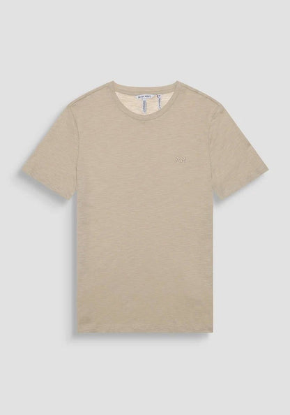 T-shirt con logo ricamato