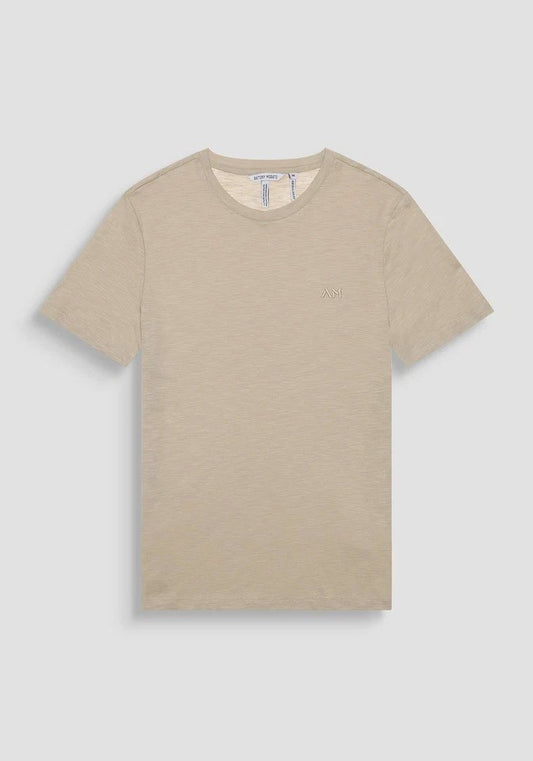 T-shirt con logo ricamato