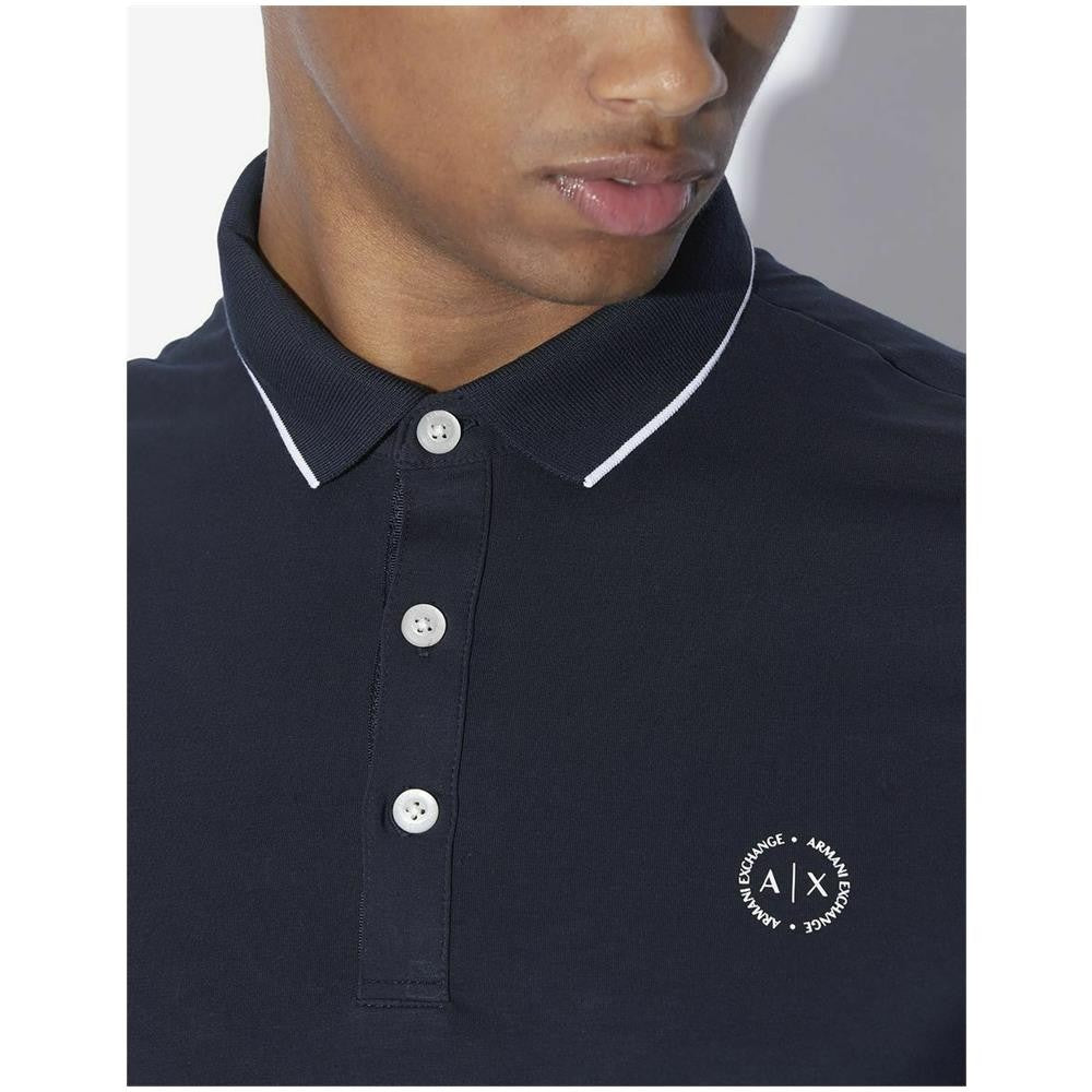 Polo con logo