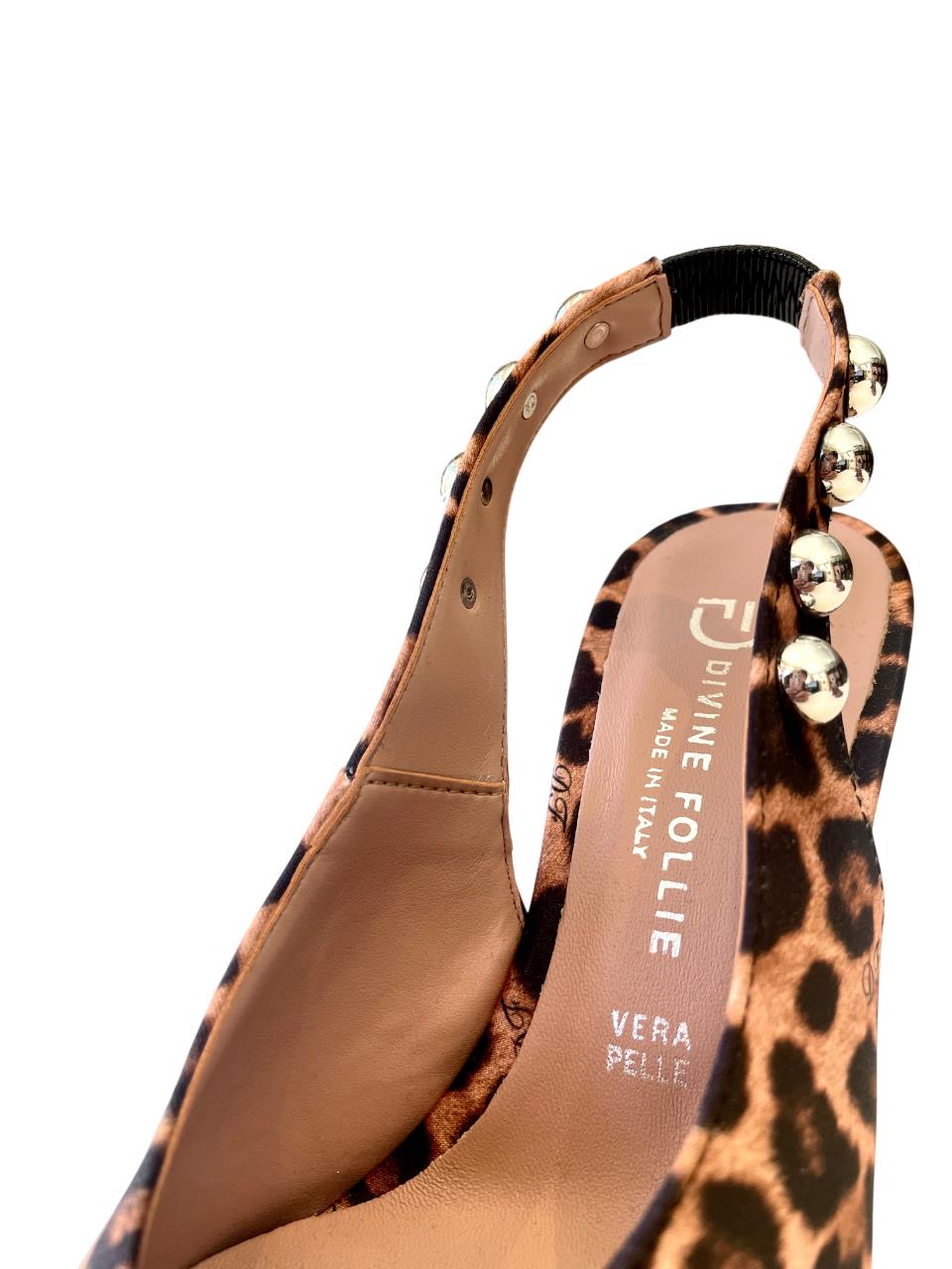 DIVINE FOLLIE - Slingback in pelle maculata con dettagli argento