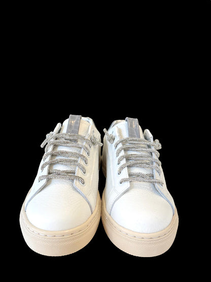 DIVINE FOLLIE - Sneakers in pelle con laccio gioiello