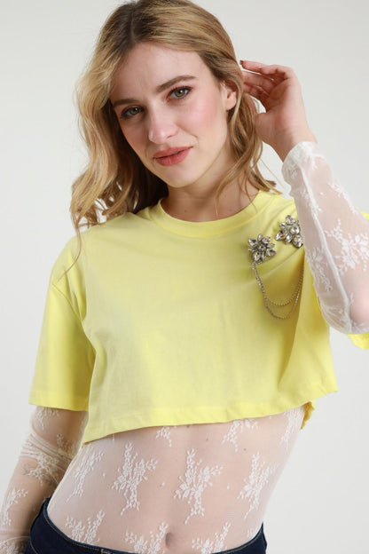 SUSY MIX - Body in pizzo con t-shirt e spilla gioiello