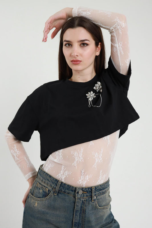 SUSY MIX - Body in pizzo con t-shirt e spilla gioiello