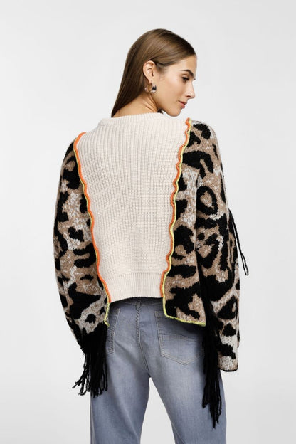 PLEASE - Cardigan con motivo animalier, frange e maniche larghe.