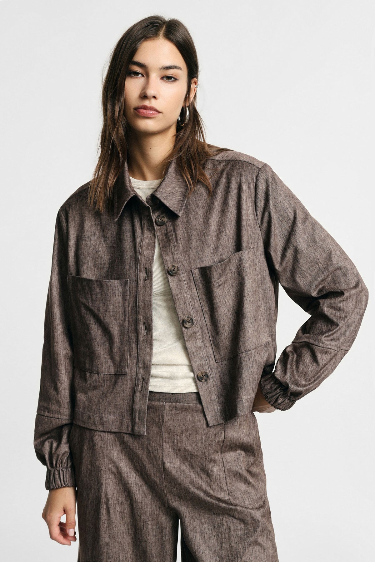PLEASE - Giacca camicia cropped con tasche frontali