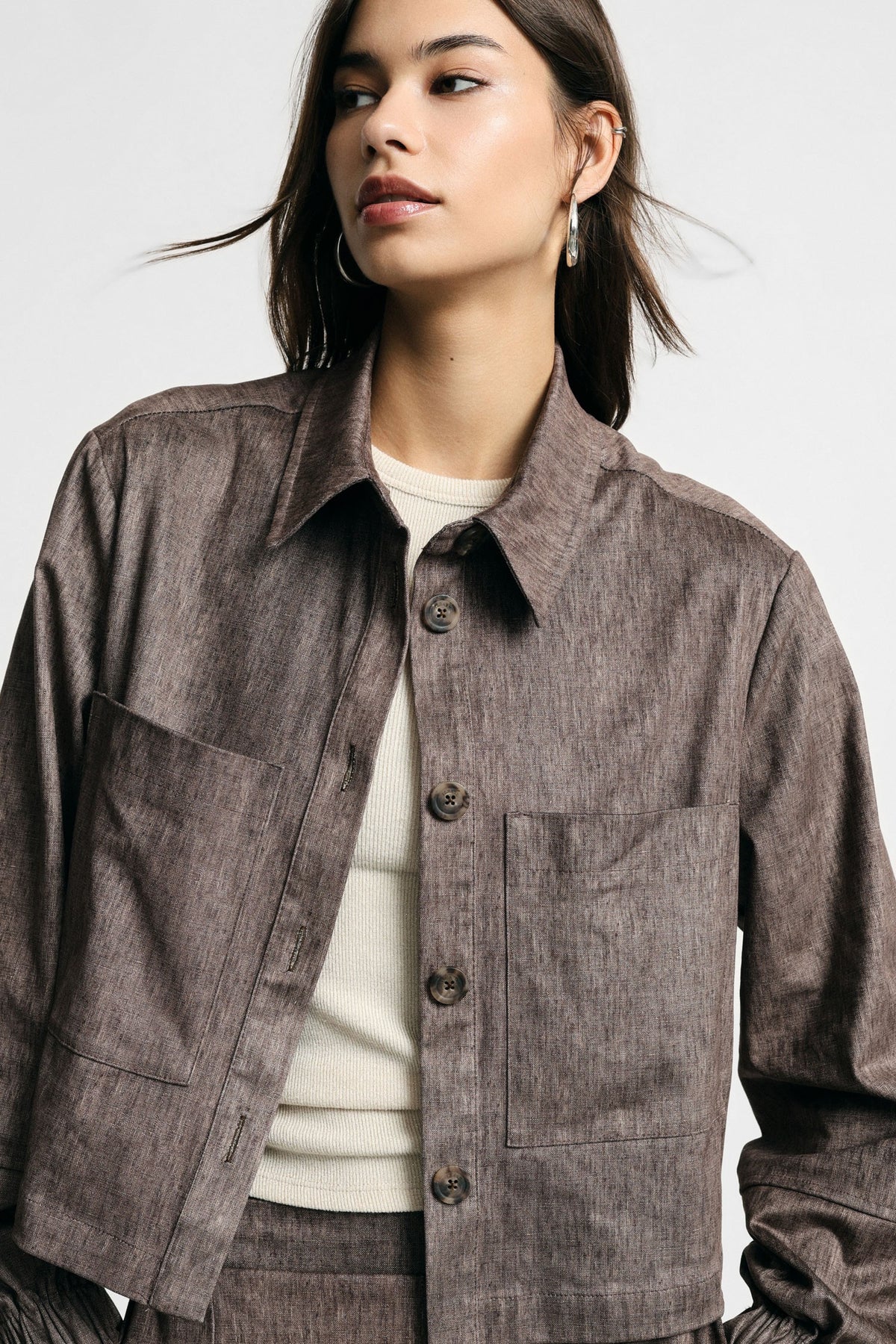 PLEASE - Giacca camicia cropped con tasche frontali