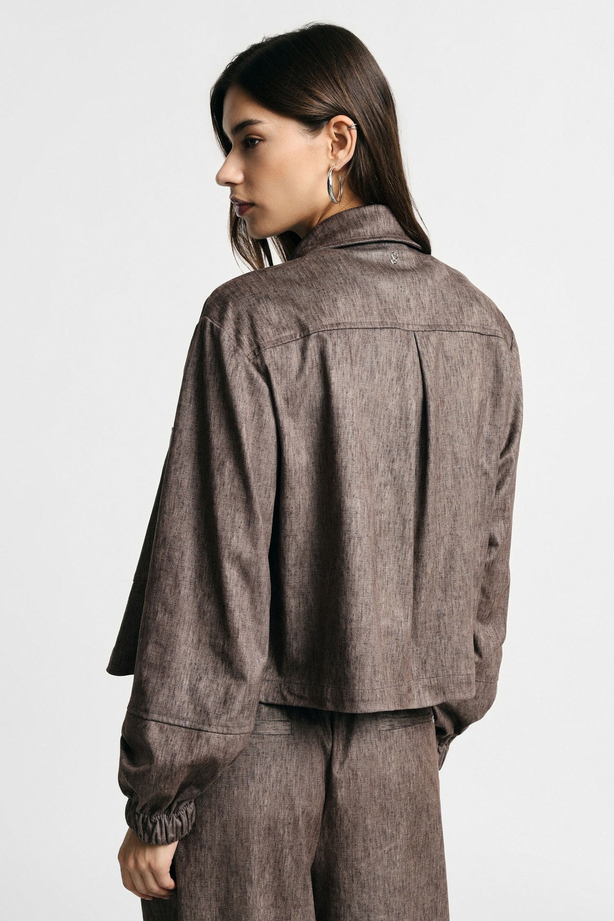 PLEASE - Giacca camicia cropped con tasche frontali